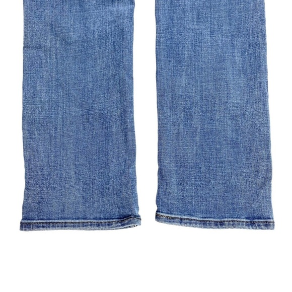 LEVI’S 314 Shaping Straight High Rise Jeans in Light Washed - Picture 7 of 9